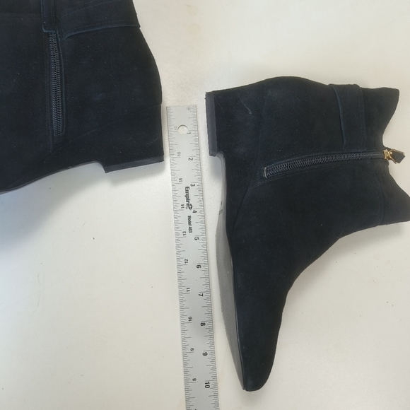Nine West Jabali Wedge Ankle Boots Size 7 1/2M Black Suede Leather Ankle Bootie - Picture 9 of 10